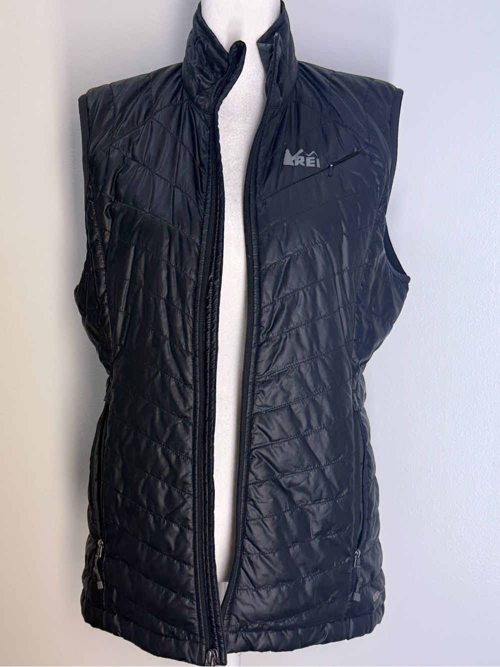 REI Black Quilted Packable Women's Vest